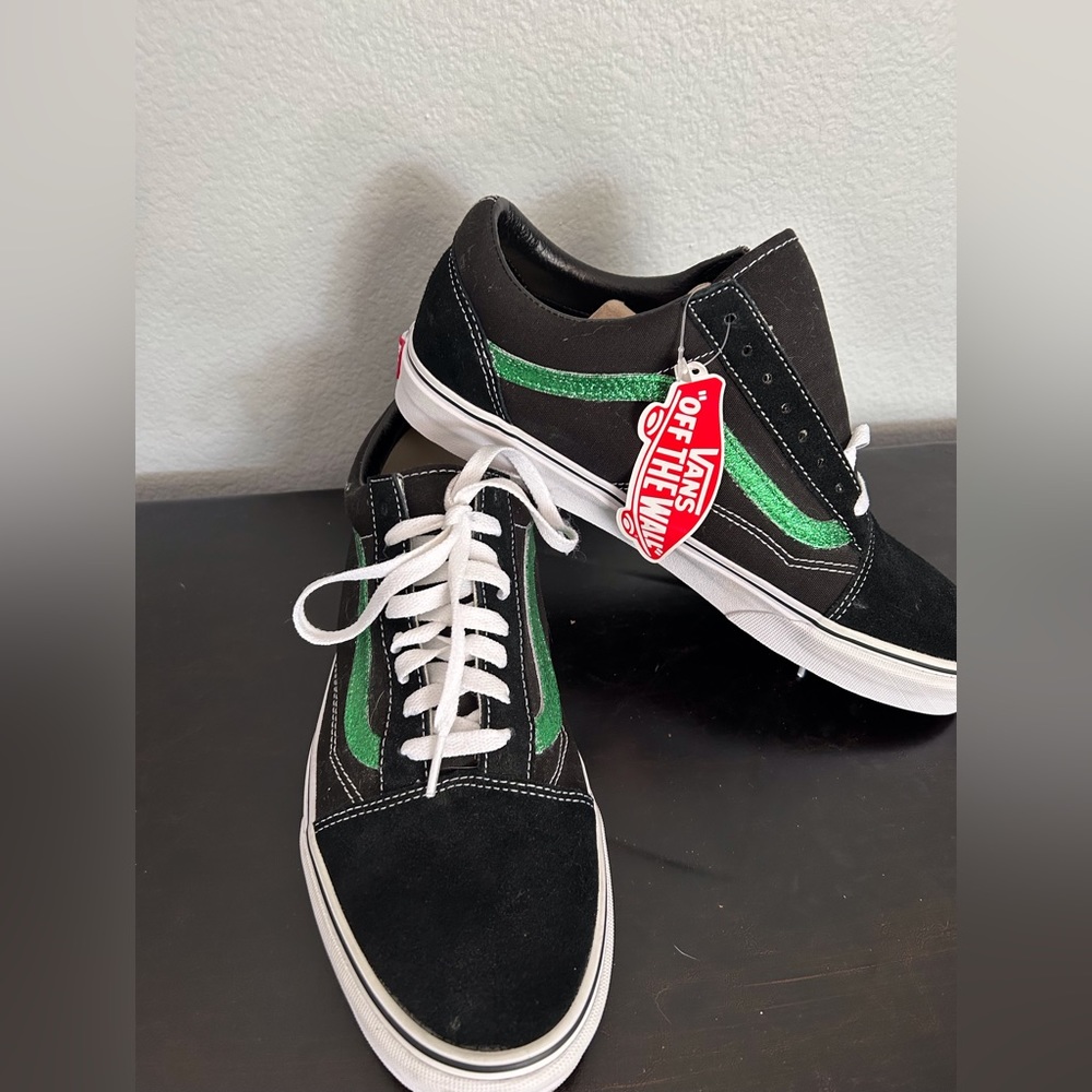 Unique Vans w green sparkle stripe. NEW